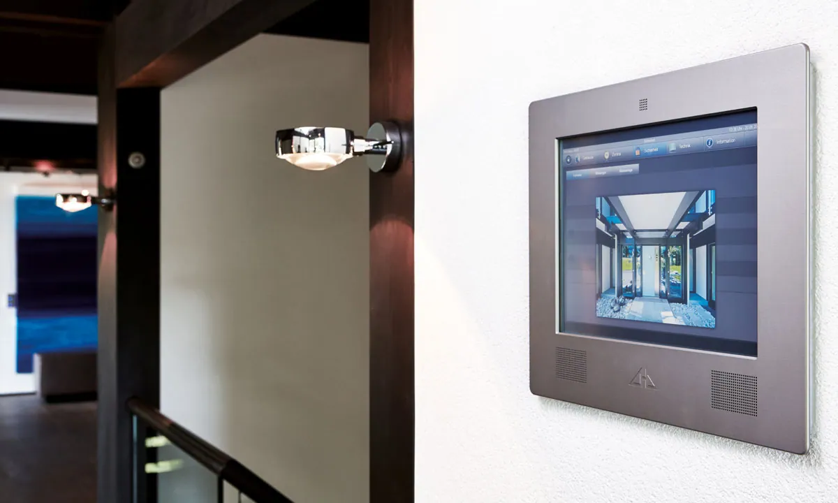 Qualität - Türsprechstation mit Smart-Home Panel &middot; Winter Elektroplanung und -Installation